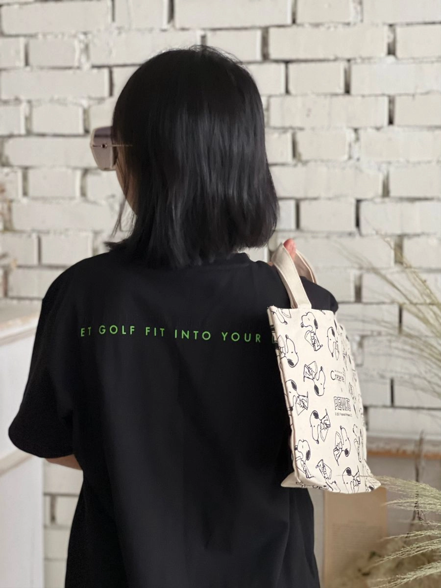 [落肩款]簡約電繡印刷圓T