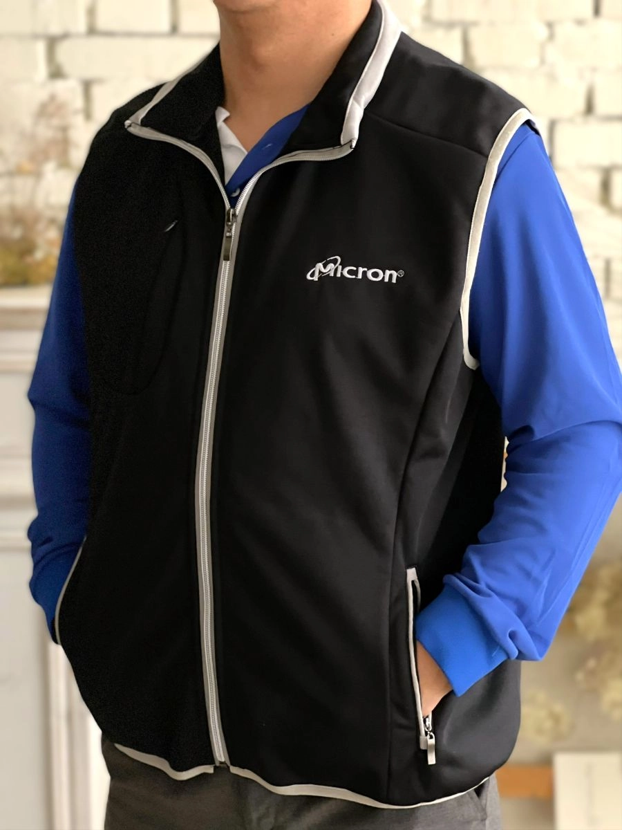 [MICORN]剪接輕量化背心