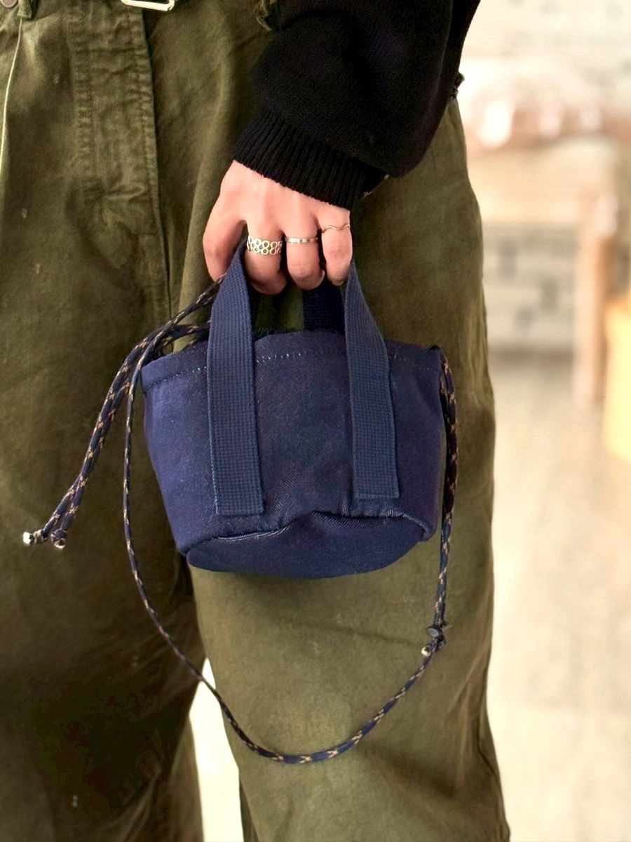 [單寧牛仔]手提側背縮口水桶包