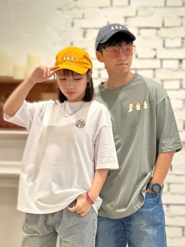 [偷聽史多利]電繡周年紀念圓T