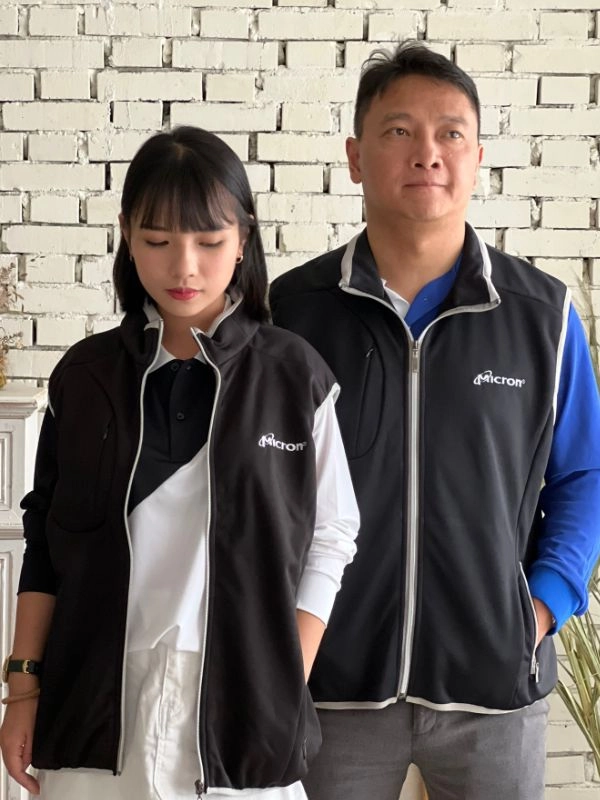 [MICORN]剪接輕量化背心