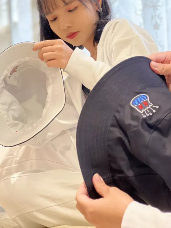 雙面電繡配色漁夫帽